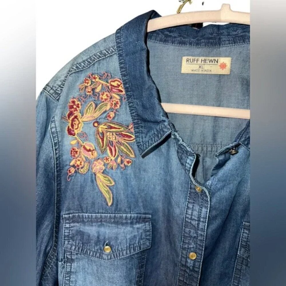 Ruff Hewn Denim Shirt Size L Button Dwn Pearl Buttn Embroidered Floral Womens - Picture 6 of 7